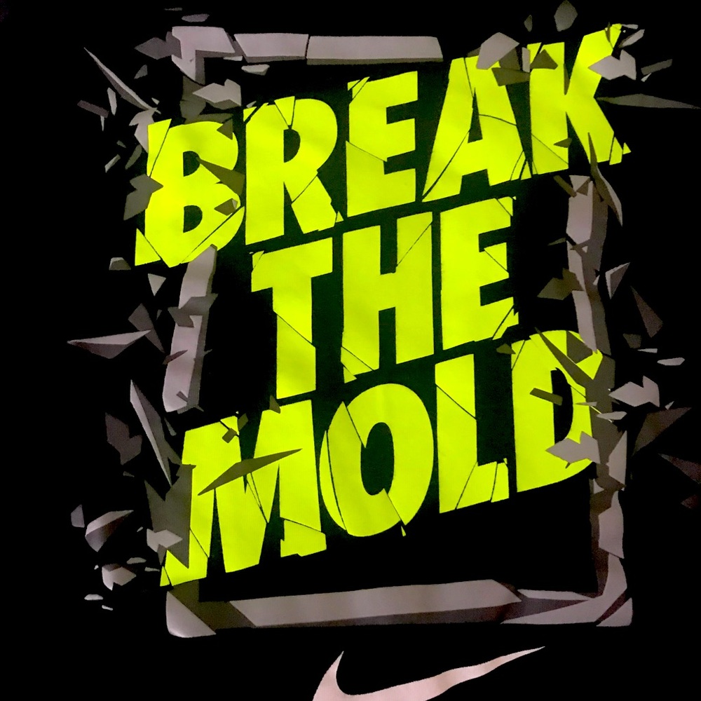 Nike Break the Mold tee